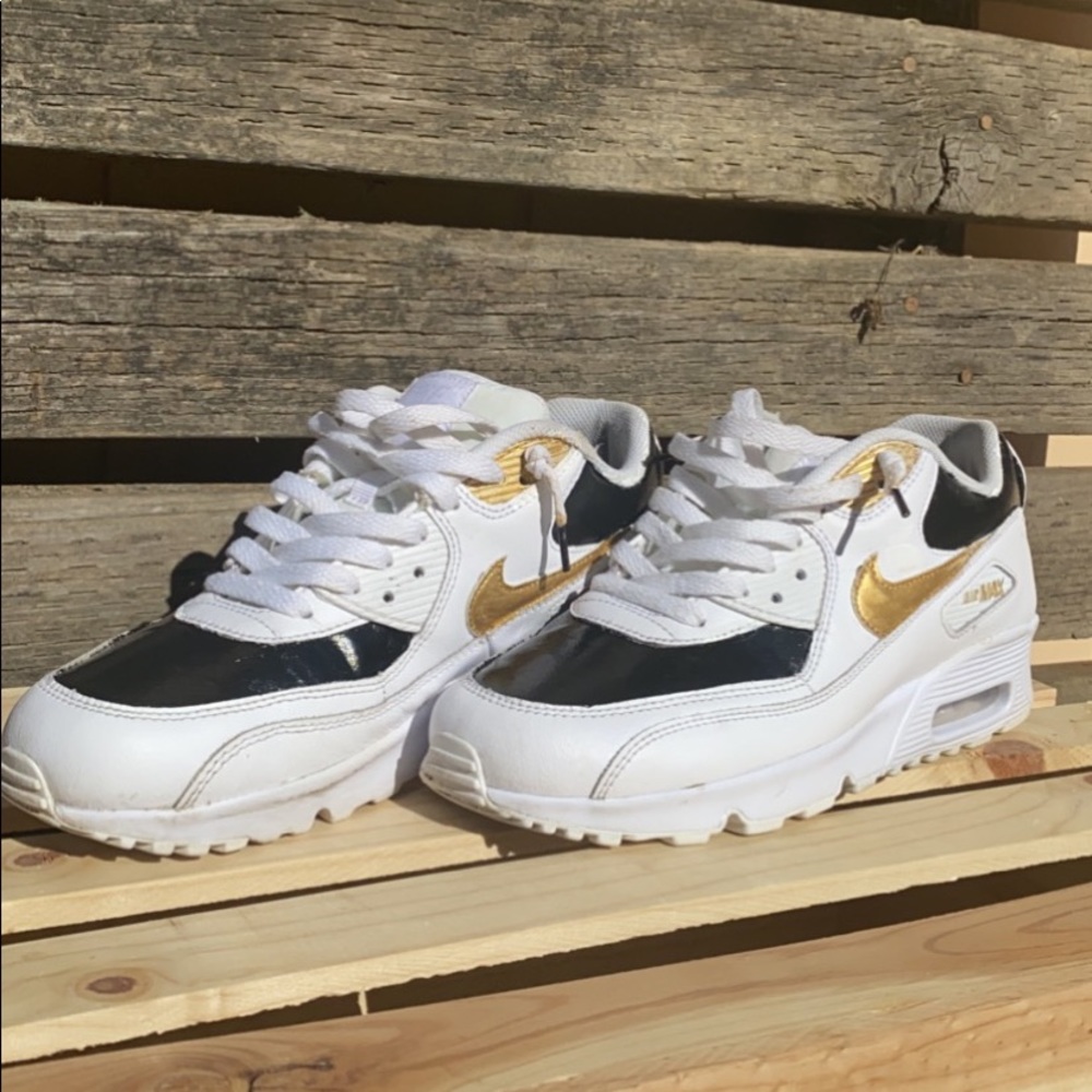 Custom Air Max 90’s